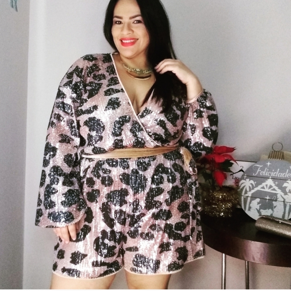 Sequins Animal Print Romper - Picture 10 of 10